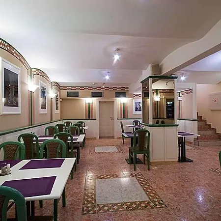 Отель Art Deco Hoffmann 3*