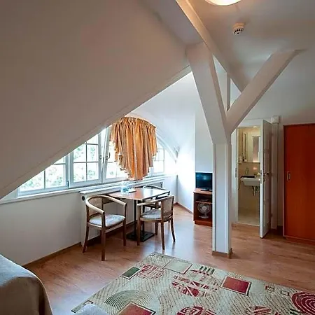 Art Deco Hoffmann 3*