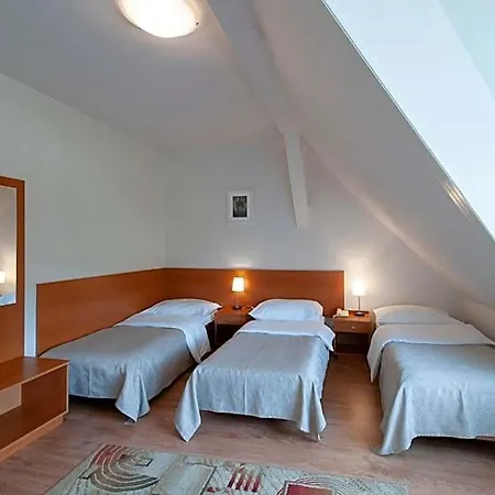 Art Deco Hoffmann 3*
