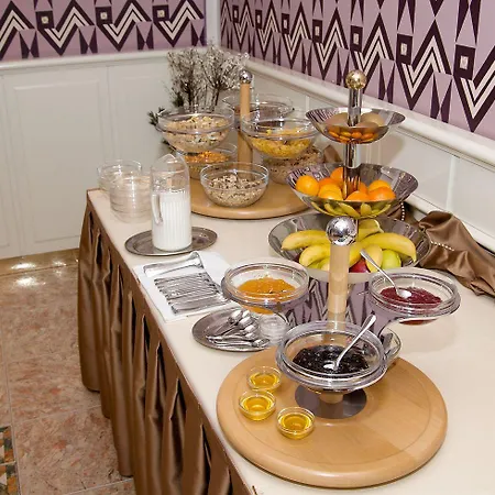 Art Deco Hoffmann 3* קלדנו