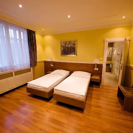 Art Deco Hoffmann Hotel 3*