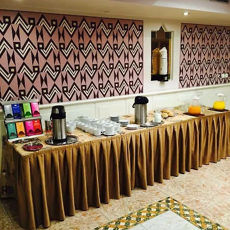 Art Deco Hoffmann 3* קלדנו