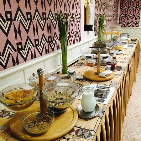 Art Deco Hoffmann מלון